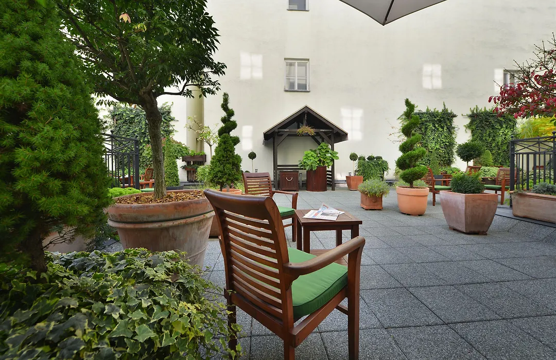 Marrol's Boutique Hotel-1