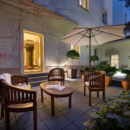 Marrol'S Boutique Hotel-3